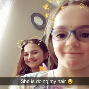 Meet your Posher, Nina and addi